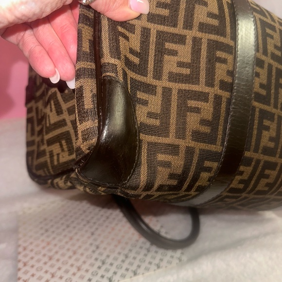 Fendi - Picture 3 of 16